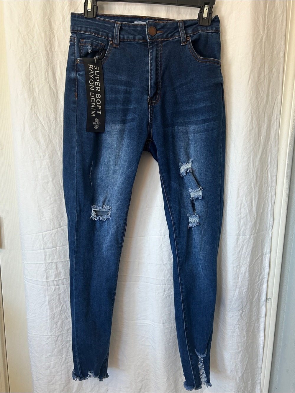 BAMBOO Women's Dark Blue Distressed Skinny Jeans